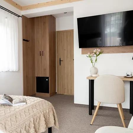 Bed & Breakfast Lasak - 20 Procent Znizki Na Termy, Sniadania 4*